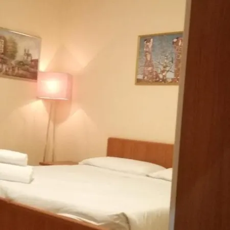 公寓 7 House Stazione Termini *